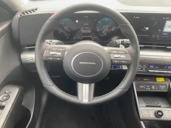 HYUNDAI KONA TREND (9/15)