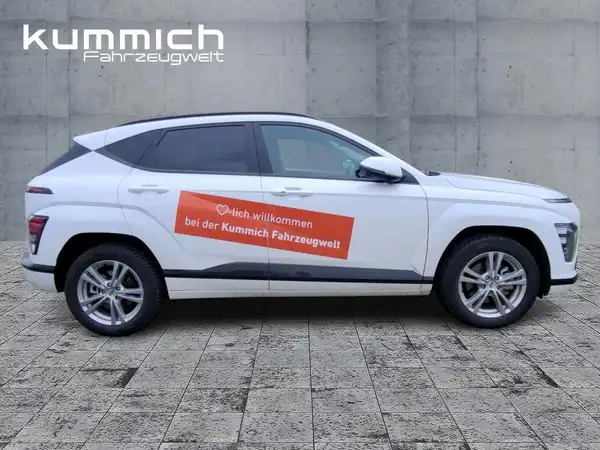 HYUNDAI KONA TREND (3/15)