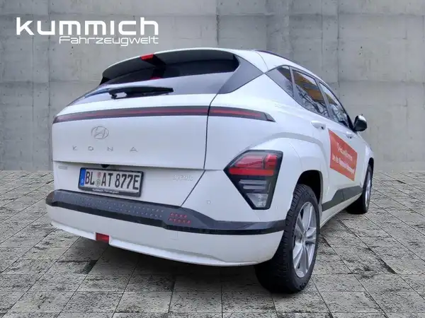HYUNDAI KONA TREND (4/15)