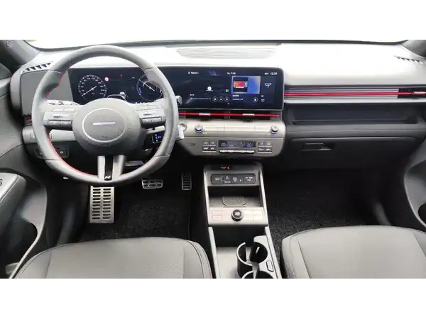 HYUNDAI KONA N LINE (8/13)