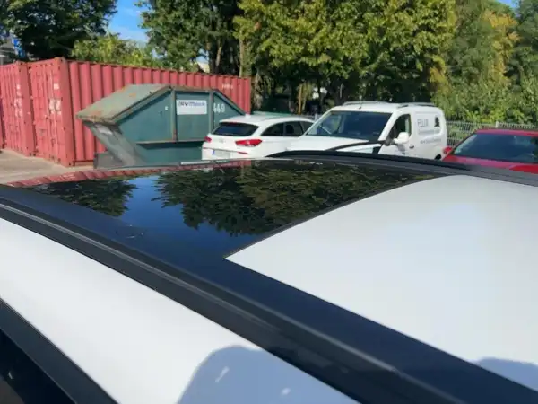 HYUNDAI KONA (13/14)