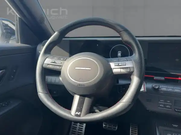 HYUNDAI KONA (9/14)