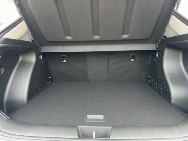 HYUNDAI KONA SELECT (13/14)