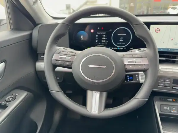 HYUNDAI KONA SELECT (9/14)