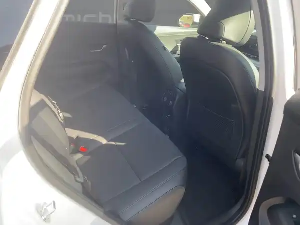 HYUNDAI KONA PRIME (11/15)