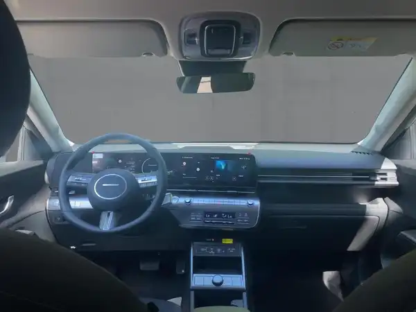 HYUNDAI KONA (8/14)