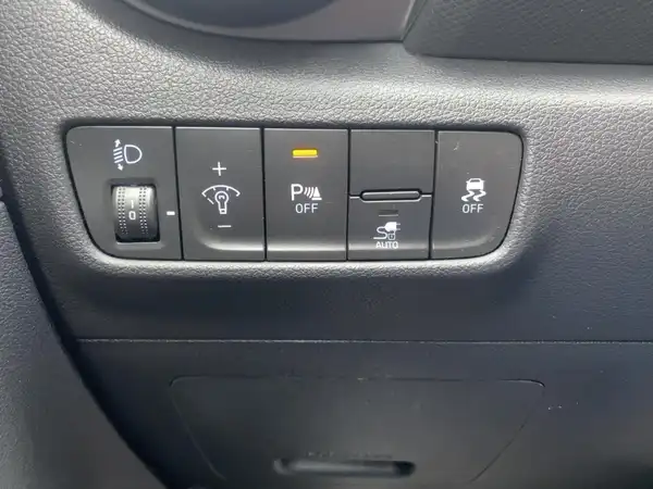 HYUNDAI KONA SELECT (14/15)