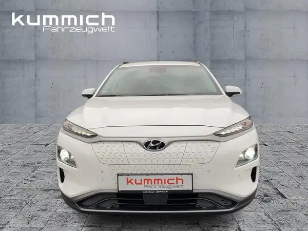 HYUNDAI KONA ELEKTRO (2/15)