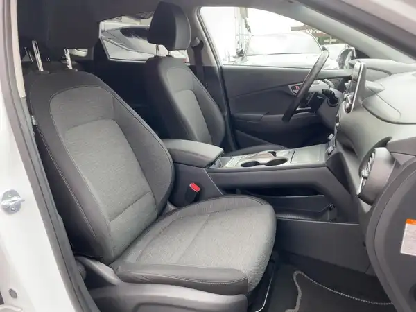 HYUNDAI KONA ELEKTRO (11/15)