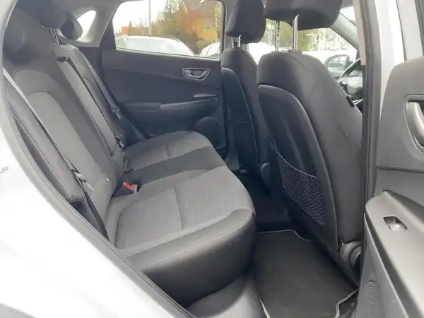 HYUNDAI KONA ELEKTRO (12/15)