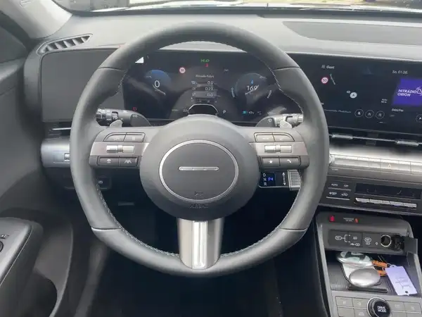 HYUNDAI KONA EV (9/15)
