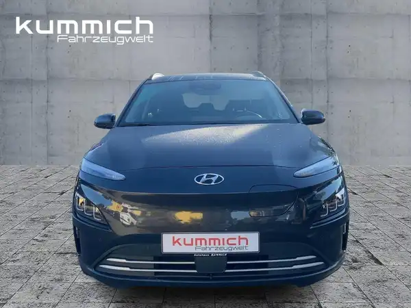HYUNDAI KONA TREND (2/15)