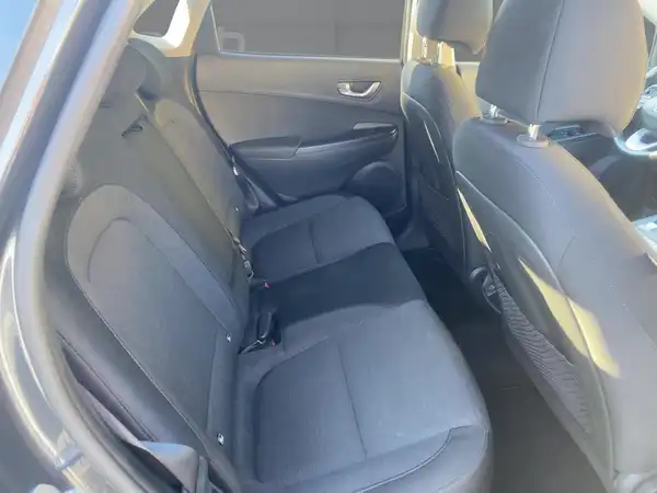 HYUNDAI KONA TREND (12/15)