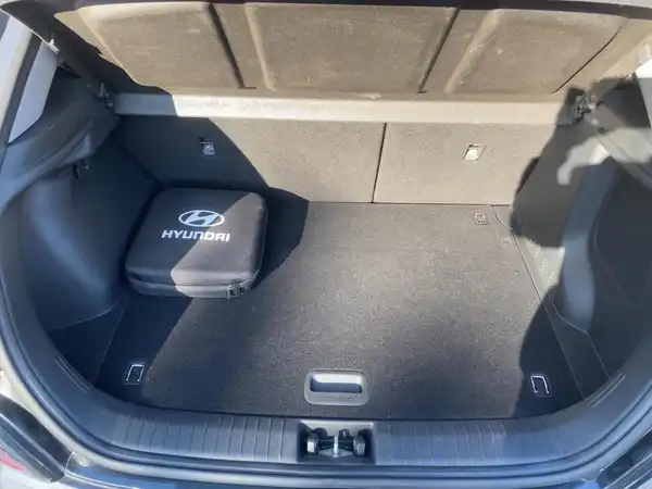 HYUNDAI KONA TREND (13/15)