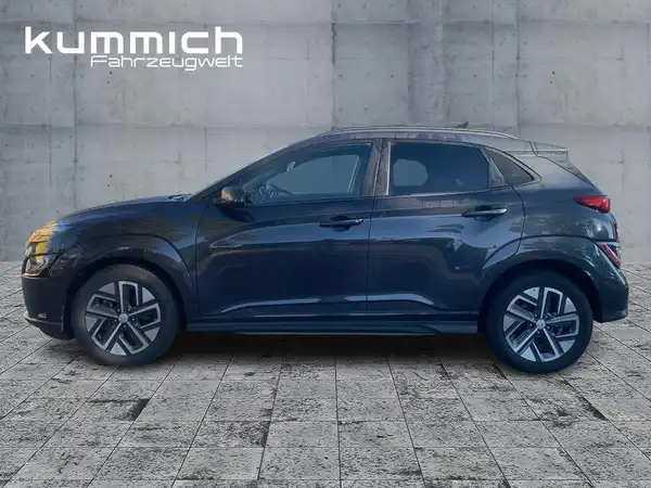 HYUNDAI KONA TREND (6/15)