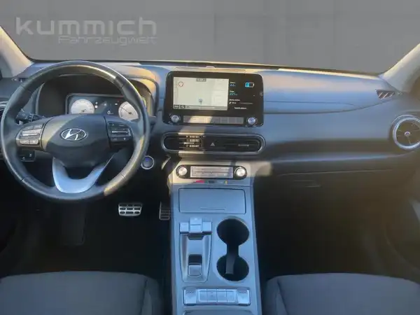 HYUNDAI KONA TREND (8/15)