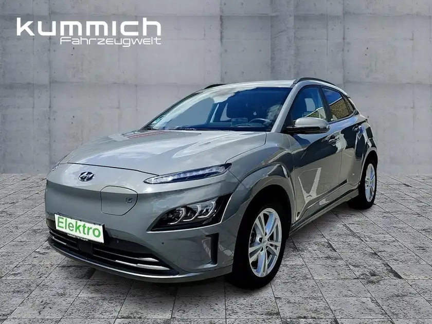HYUNDAI KONA TREND (1/16)