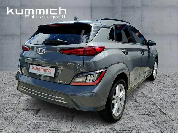HYUNDAI KONA TREND (4/15)