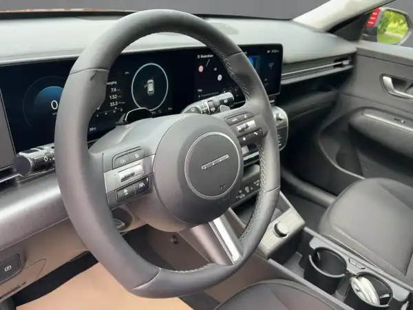 HYUNDAI KONA TREND (9/14)