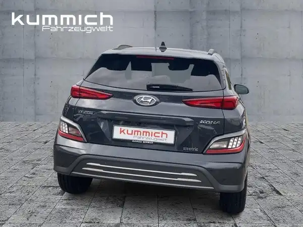 HYUNDAI KONA ELEKTRO (5/15)