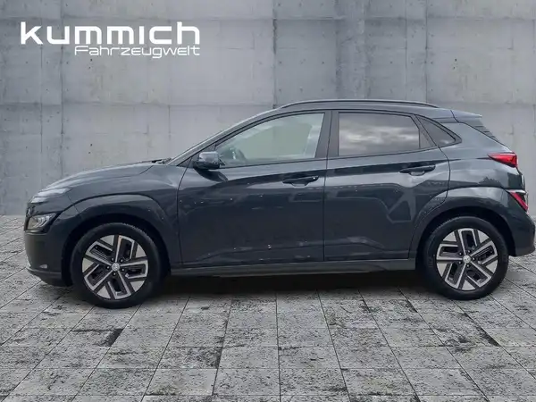 HYUNDAI KONA ELEKTRO (6/15)