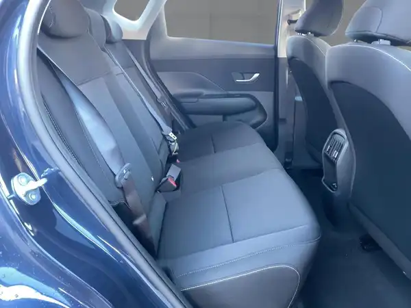 HYUNDAI KONA TREND (12/14)