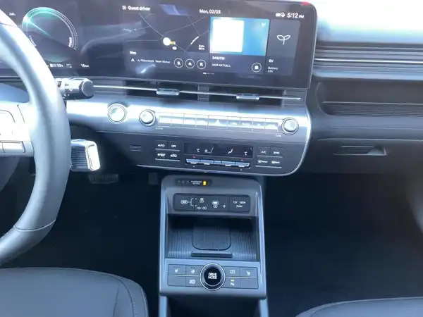 HYUNDAI KONA TREND (10/14)