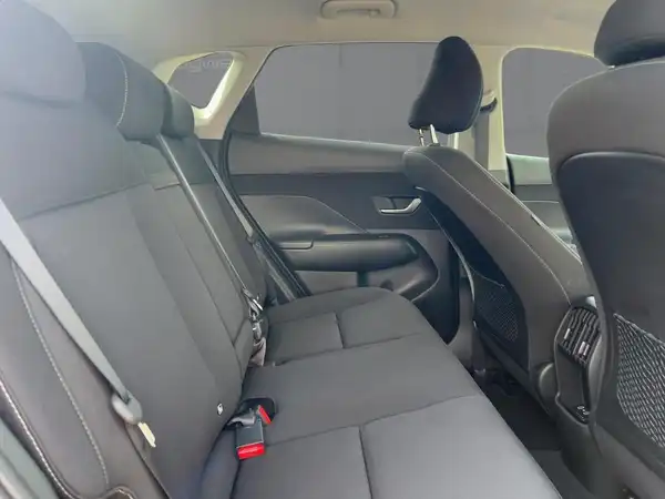 HYUNDAI KONA TREND (12/15)