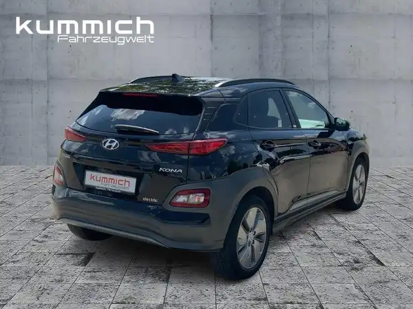 HYUNDAI KONA TREND (4/15)