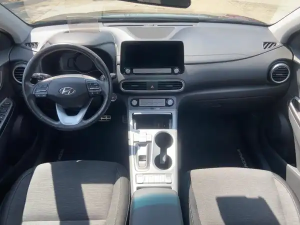 HYUNDAI KONA TREND (8/15)