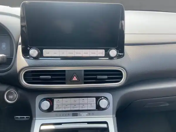 HYUNDAI KONA TREND (10/15)
