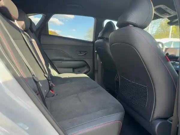 HYUNDAI KONA N LINE (12/14)