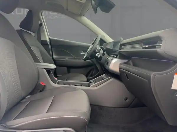 HYUNDAI KONA TREND (11/15)