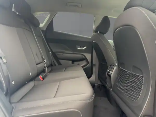 HYUNDAI KONA TREND (12/15)