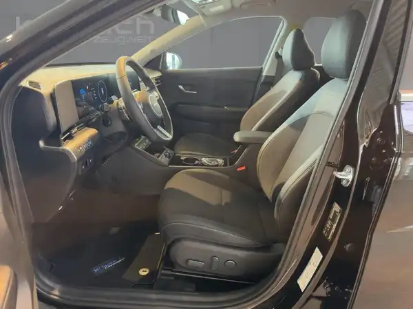 HYUNDAI KONA PRIME (10/11)