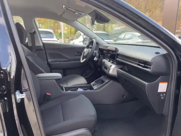 HYUNDAI KONA SELECT (11/15)