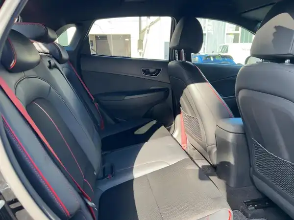 HYUNDAI KONA (12/14)