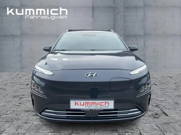 HYUNDAI KONA TREND (2/15)