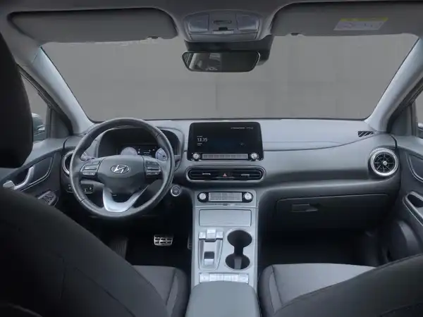 HYUNDAI KONA TREND (8/15)