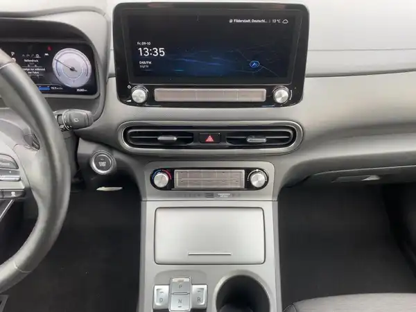 HYUNDAI KONA TREND (10/15)