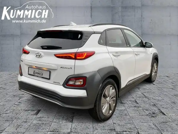 HYUNDAI KONA ELEKTRO (2/14)