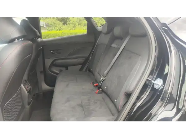 HYUNDAI KONA (9/11)