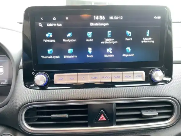 HYUNDAI KONA ELEKTRO (8/14)