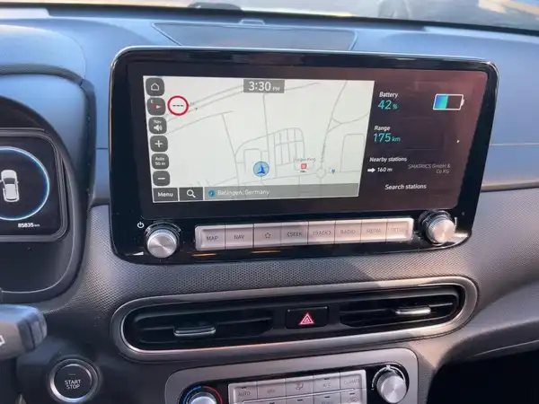 HYUNDAI KONA ELEKTRO (9/14)