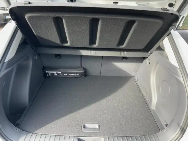 HYUNDAI KONA PRIME (13/15)