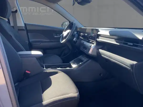 HYUNDAI KONA TREND (11/15)