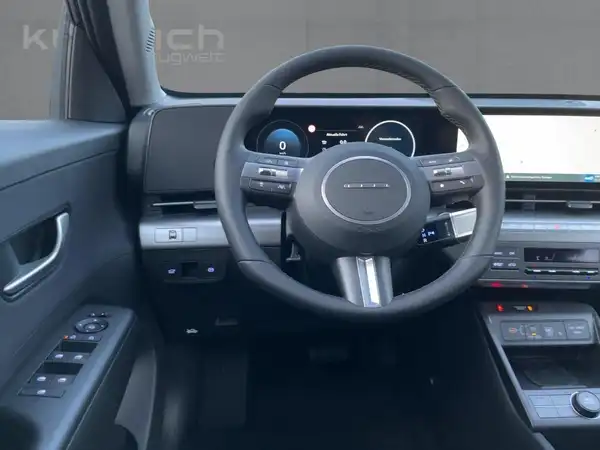 HYUNDAI KONA TREND (9/15)
