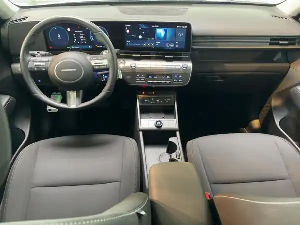 HYUNDAI KONA TREND (8/14)