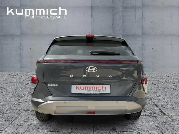 HYUNDAI KONA TREND (5/14)