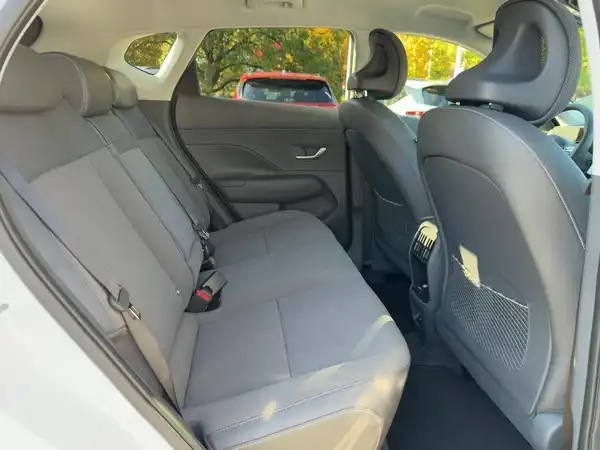 HYUNDAI KONA PRIME (12/14)